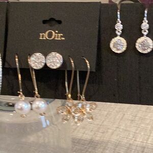 Eight pair earing bundle